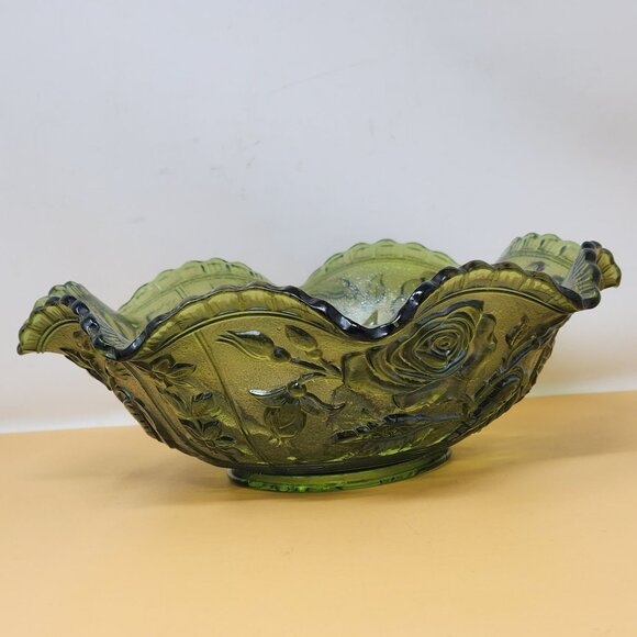Vintag Green Carnival Style Pressed Glass Rose Pattern Crimped Bowl - Picture 2 of 9